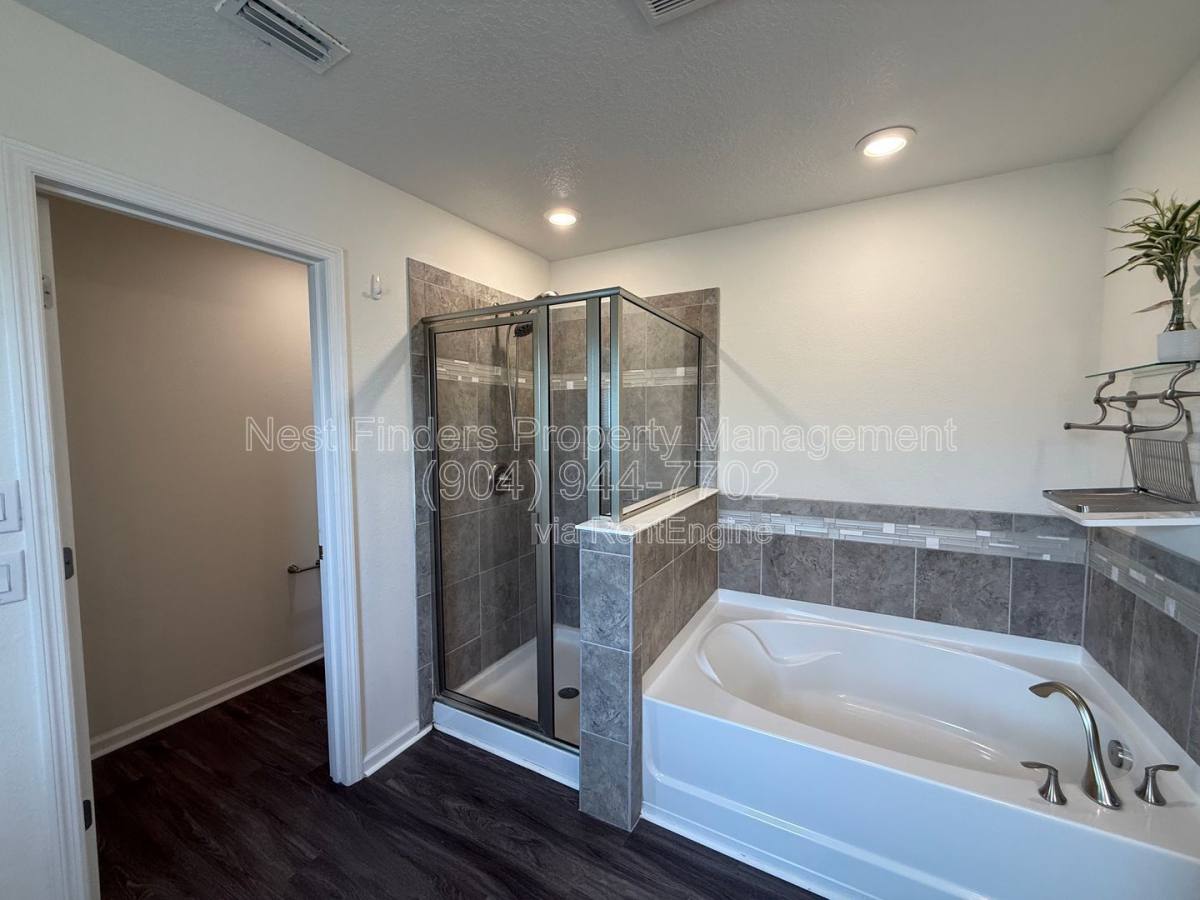 House for rent at 386 Rittburn Lane, Saint Johns, FL 32259