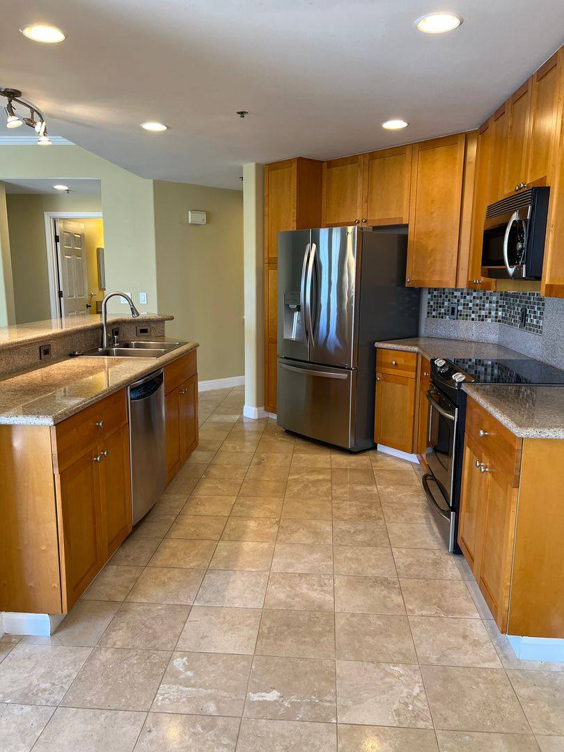 Apartment for rent at 520 Lunalilo Home Rd, Honolulu, HI 96825