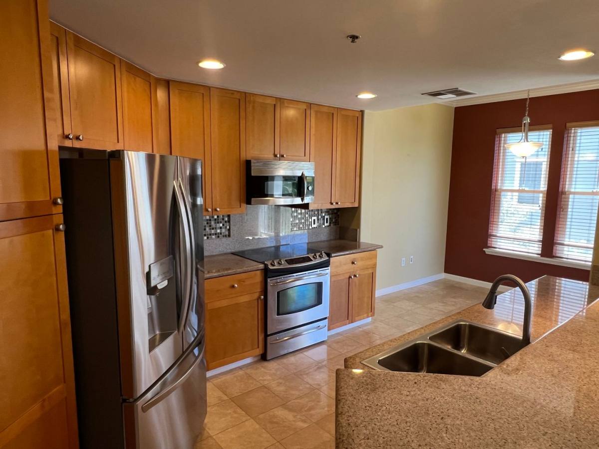 Apartment for rent at 520 Lunalilo Home Rd, Honolulu, HI 96825