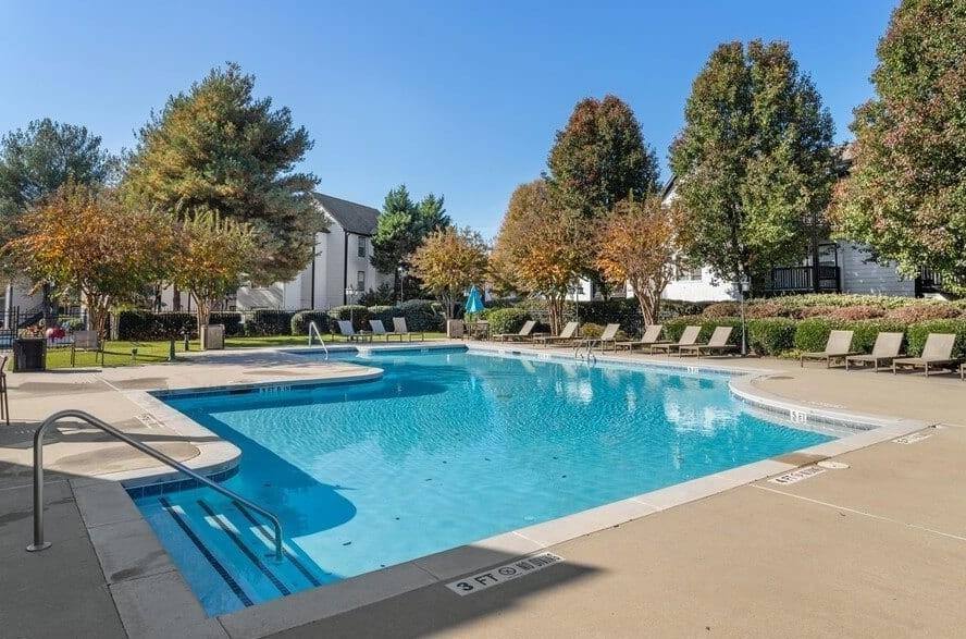 Apartment for rent at Pointe Clear, 7545 Tara Rd, Jonesboro, GA 30236