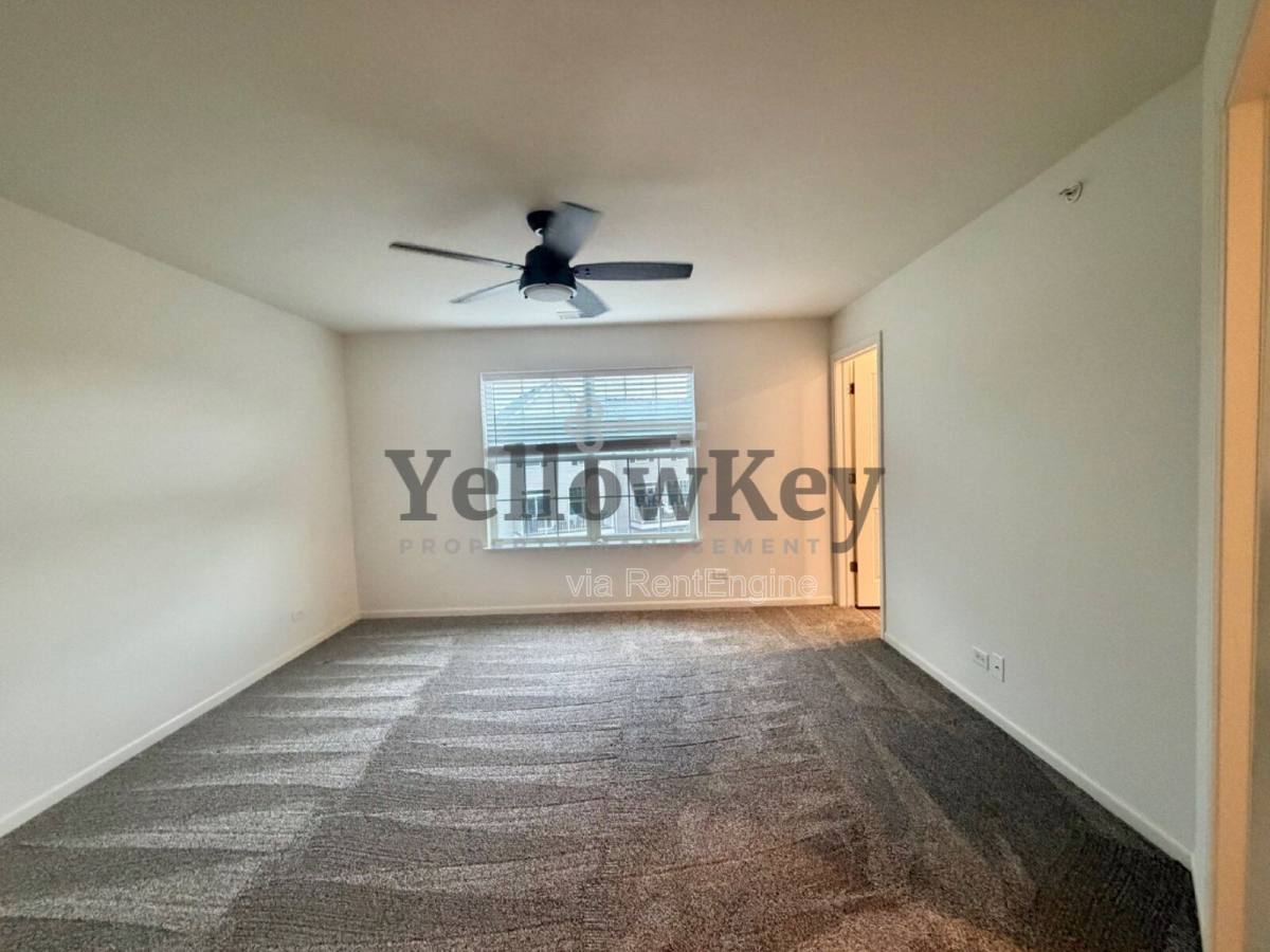 Townhouse for rent at 1707 Carlstedt Dr, Batavia, IL 60510