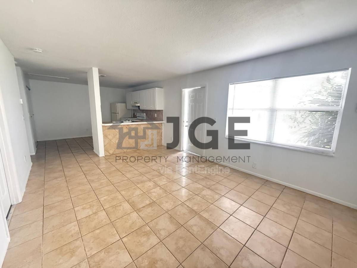 Apartment for rent at 198 Charlotte Ave, Fort Myers, FL 33916