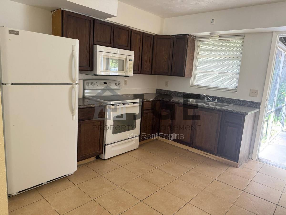 Apartment for rent at 2351 Lafayette St, Fort Myers, FL 33901