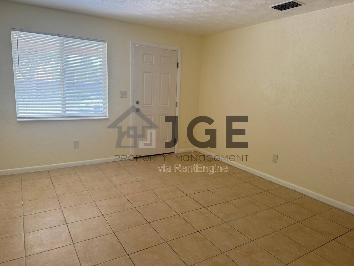 Apartment for rent at 2351 Lafayette St, Fort Myers, FL 33901