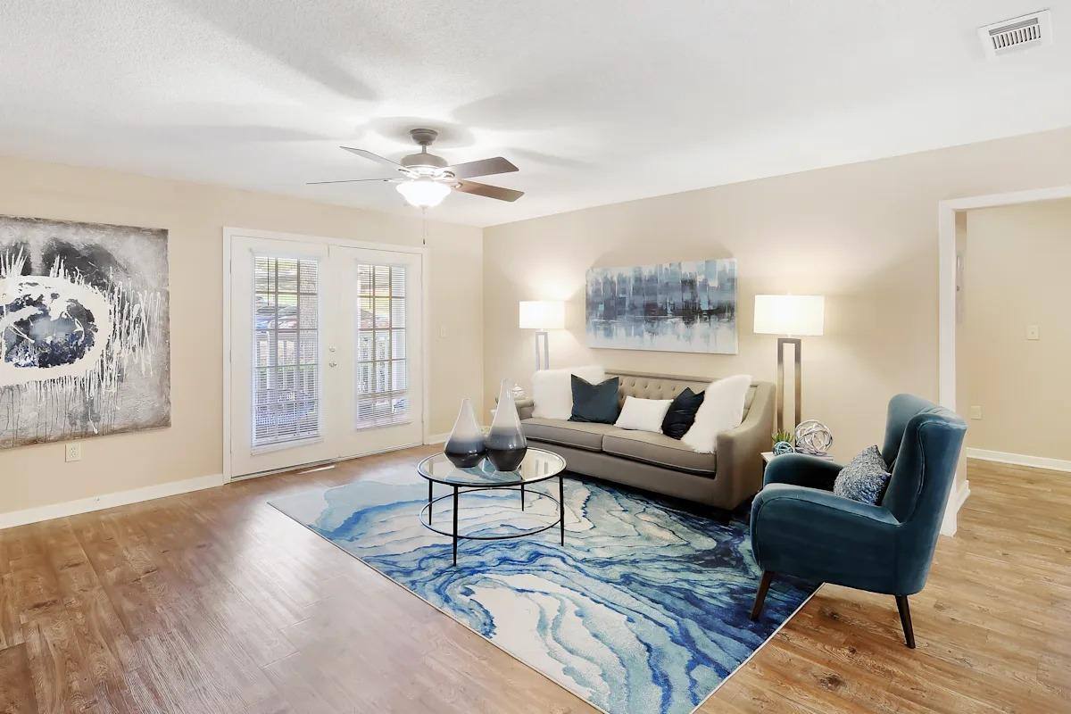 Apartment for rent at 2000 Lexington Pointe Dr, Oxford, MS 38655