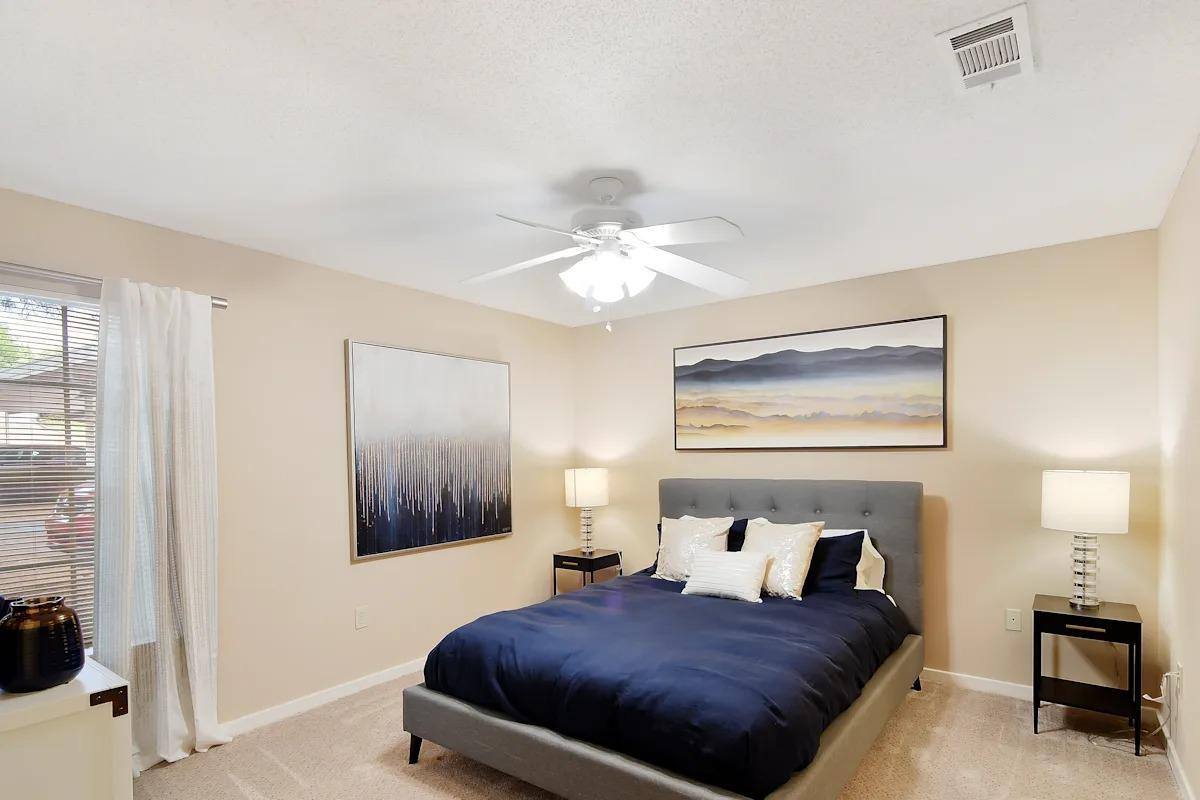 Apartment for rent at 2000 Lexington Pointe Dr, Oxford, MS 38655