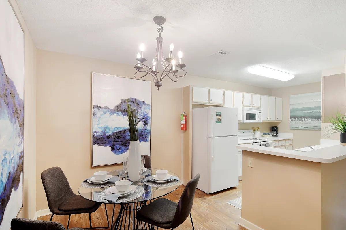 Apartment for rent at 2000 Lexington Pointe Dr, Oxford, MS 38655