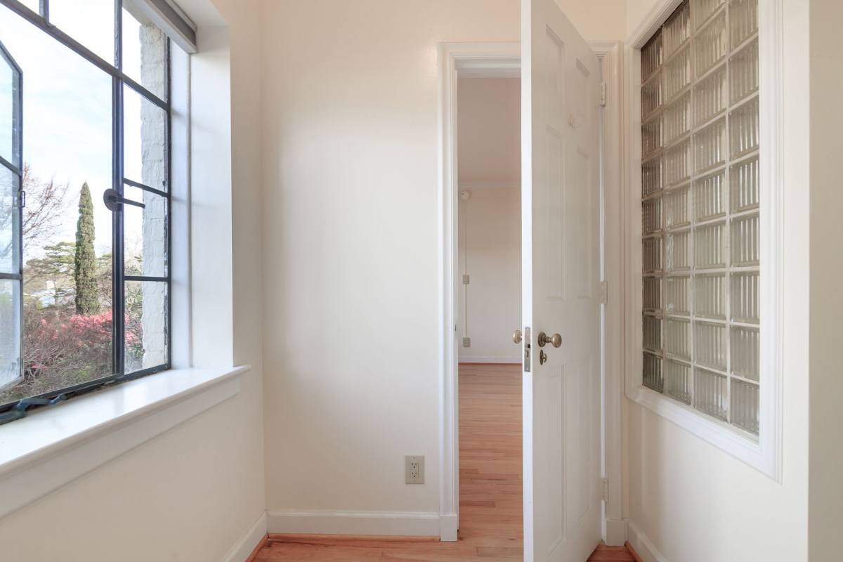 Apartment for rent at 1101 Hillsborough St, Raleigh, NC 27603