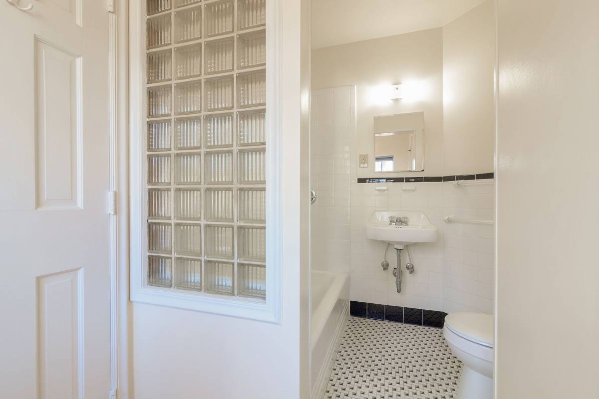 Apartment for rent at 1101 Hillsborough St, Raleigh, NC 27603