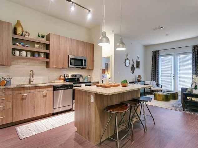 Townhouse for rent at 4500 Southridge Dr, Rowlett, TX 75088