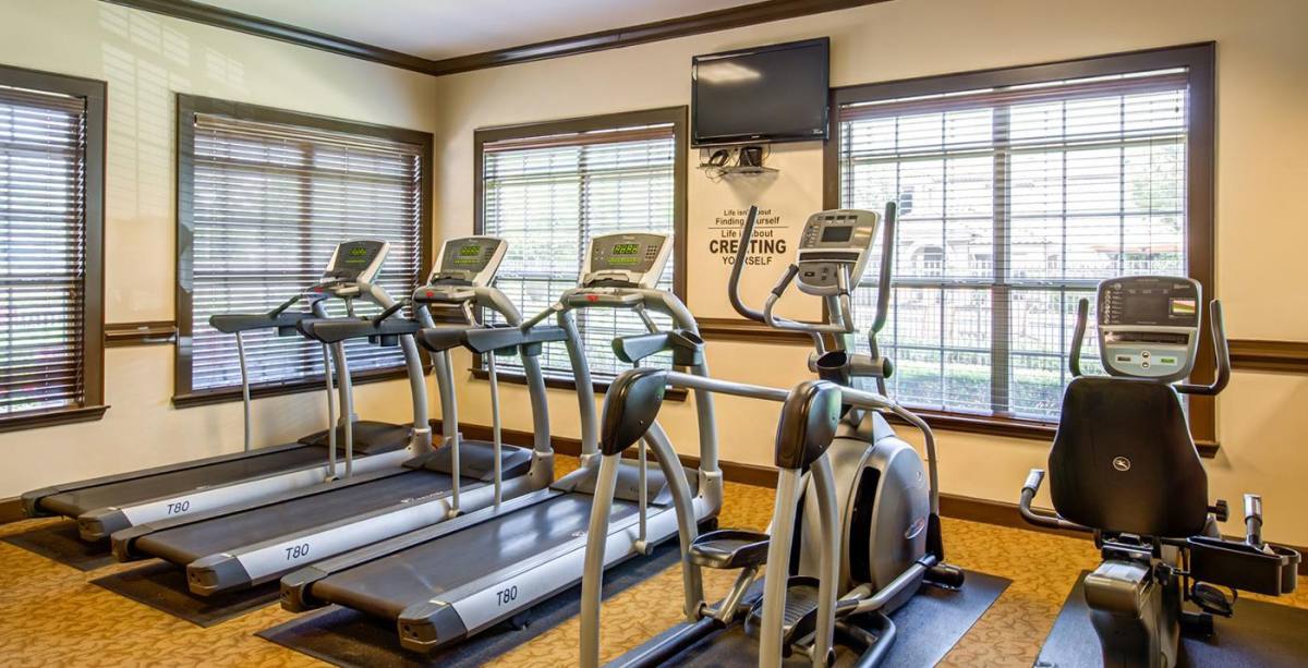 Apartment for rent at The Pointe at Vista Ridge, 2701 Macarthur Blvd, Lewisville, TX 75067