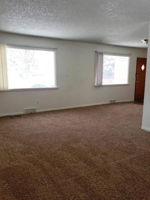 Apartment for rent at 516 Ave E, Billings, MT 59102