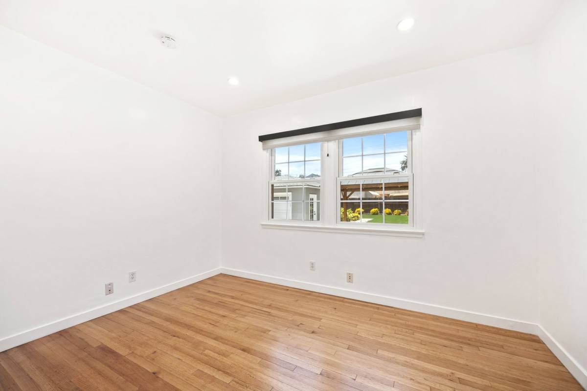 House for rent at 1041 Rose Ave, Pasadena, CA 91107