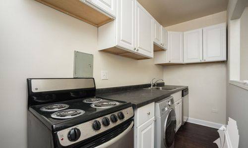 Apartment for rent at 3345 N Marshfield Ave, Chicago, IL 60657