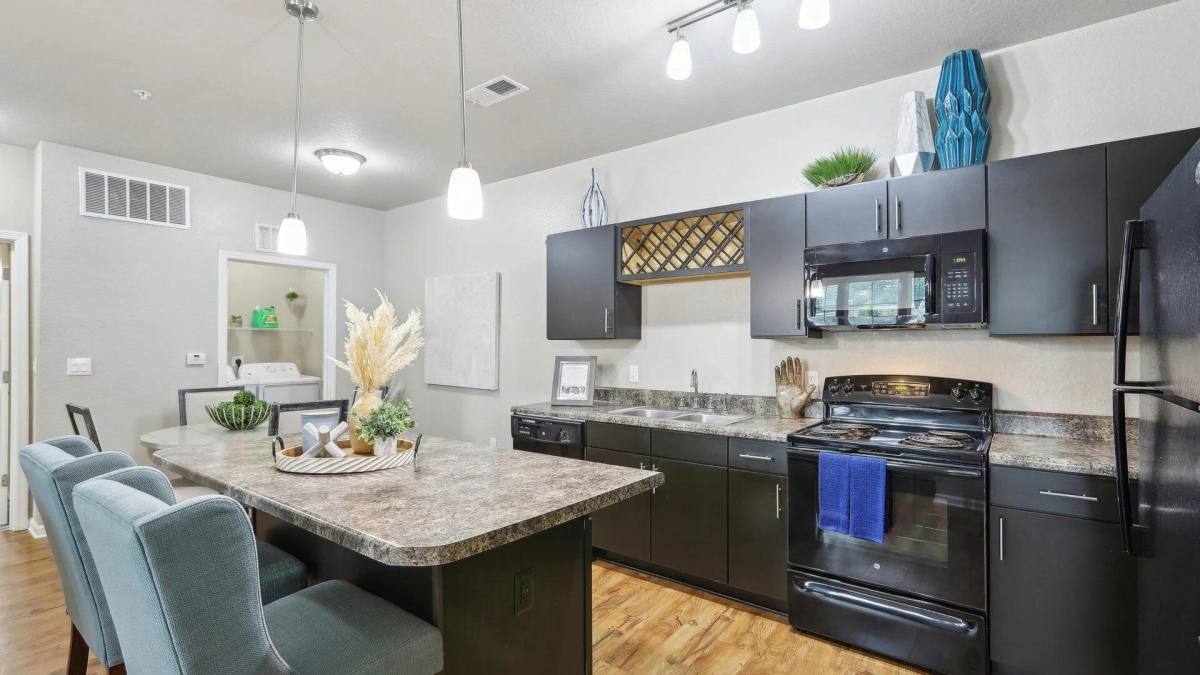 Townhouse for rent at Springs at McDonough Apartment Homes, 325 S Point Blvd, McDonough, GA 30253