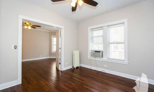 Condo for rent at 538 W Cornelia Ave #1S, Chicago, IL 60657