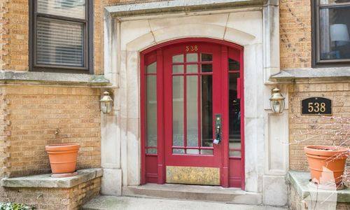 Condo for rent at 538 W Cornelia Ave #1S, Chicago, IL 60657