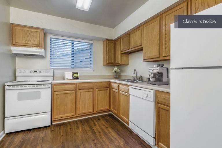 Apartment for rent at Camden Foxcroft, 4612 Simsbury Rd, Charlotte, NC 28226