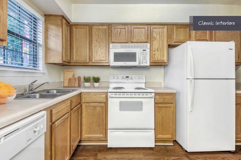 Apartment for rent at Camden Foxcroft, 4612 Simsbury Rd, Charlotte, NC 28226