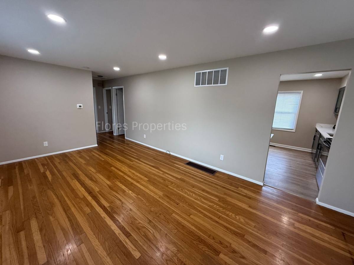House for rent at 1136 Pauline Ave, Columbus, OH 43224
