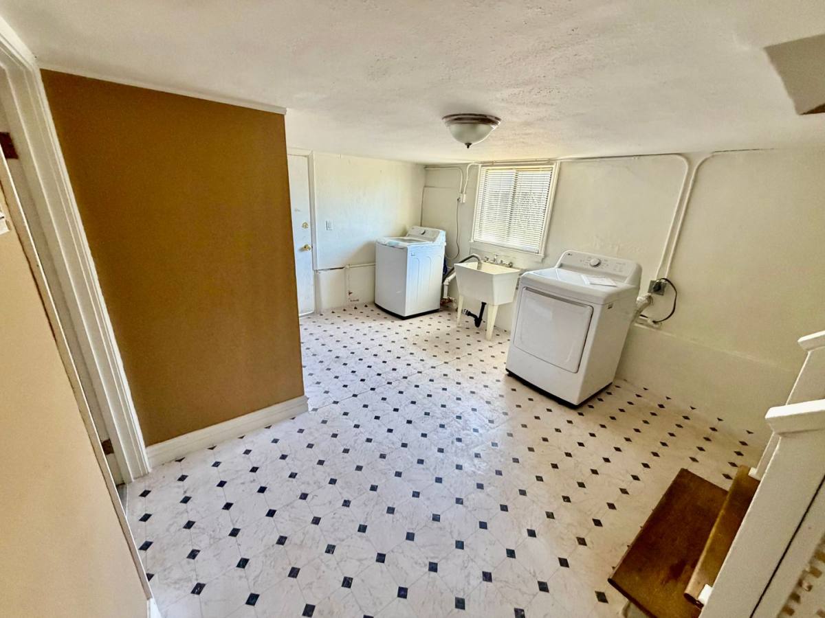 Apartment for rent at 16918, 16920, 16922 Harvard Ave, Hayward, CA 94541