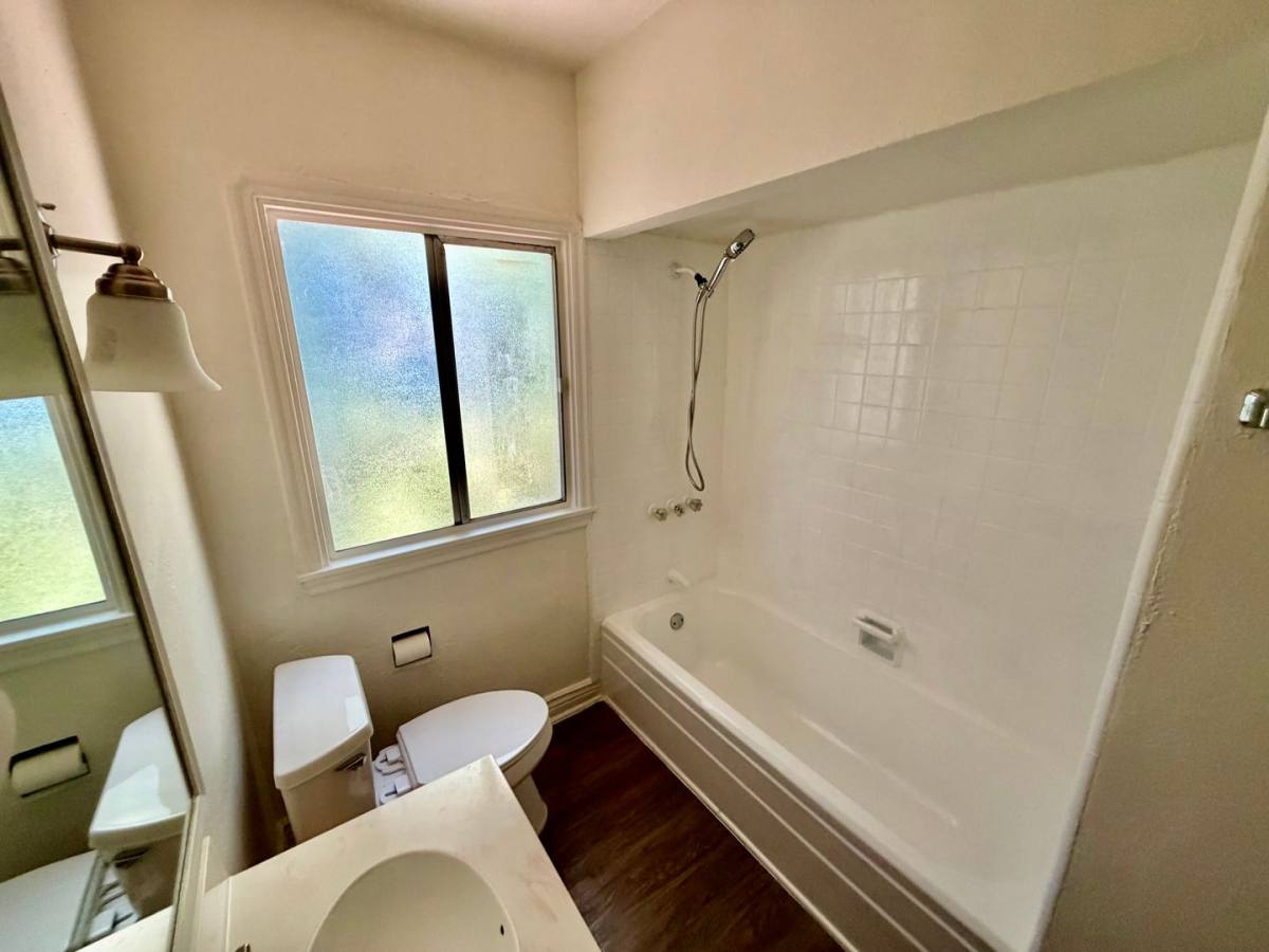 Apartment for rent at 16918, 16920, 16922 Harvard Ave, Hayward, CA 94541