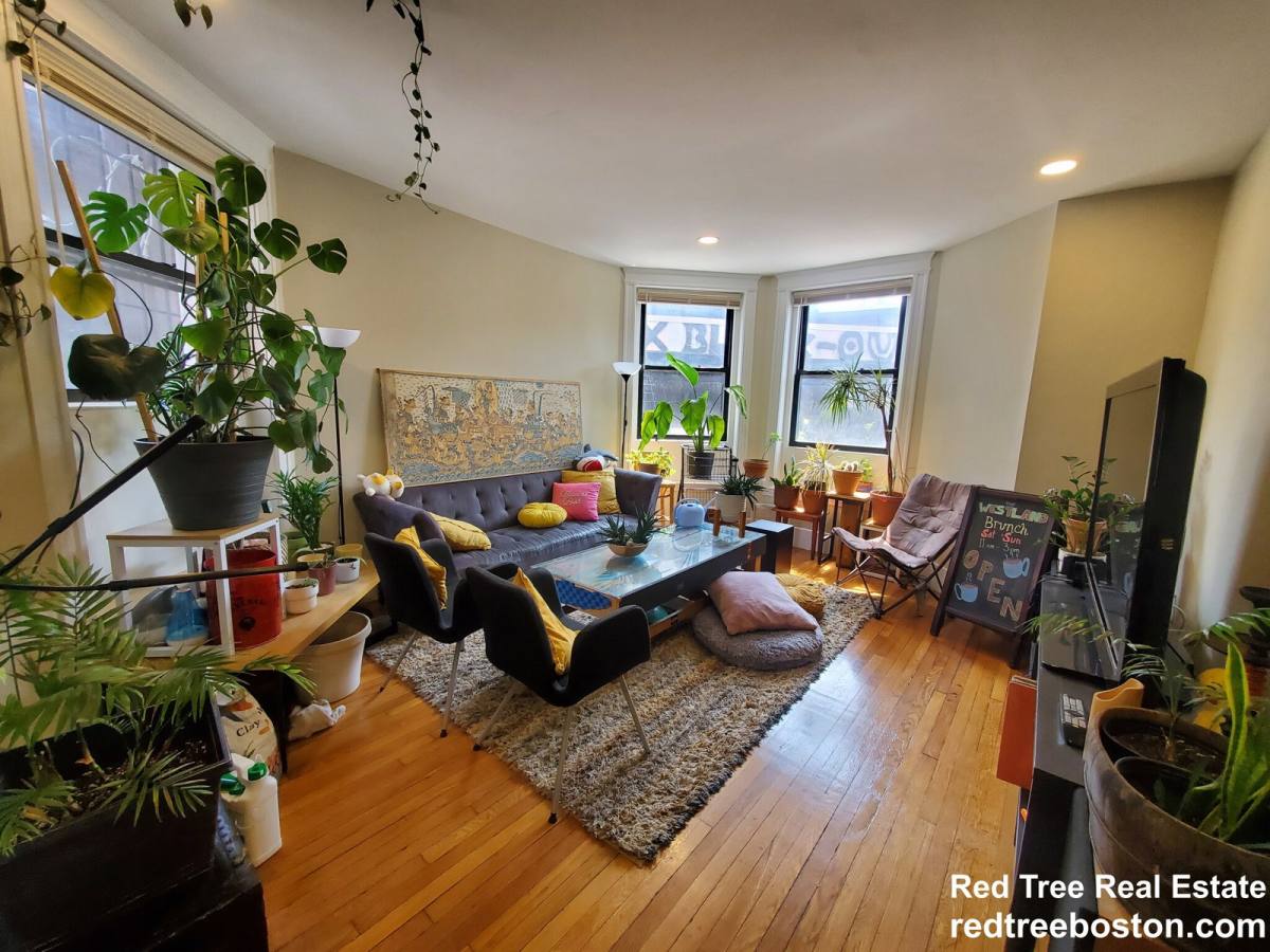 Apartment for rent at 1914 Beacon St #2, Brighton, MA 02135