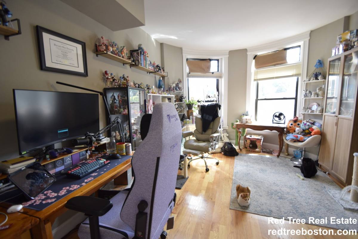 Apartment for rent at 1914 Beacon St #2, Brighton, MA 02135