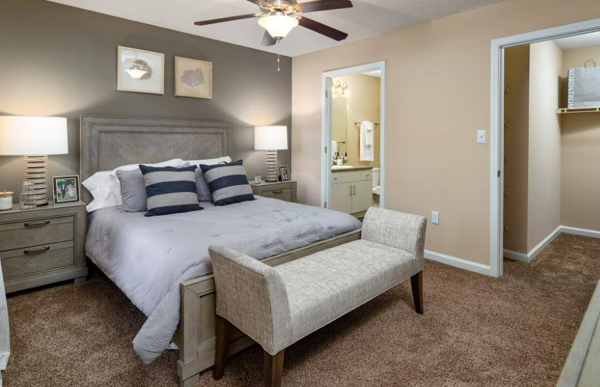 Apartment for rent at 1825 Grove Point Rd, Savannah, GA 31419