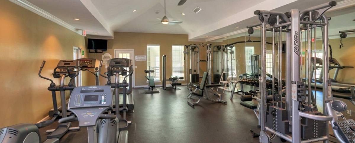Apartment for rent at The Oaks at Valley Ranch, 9519 Valley Ranch Parkway E, Irving, TX 75063
