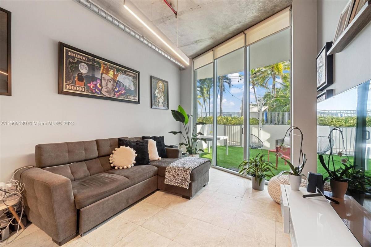 Apartment for rent at 3029 NE 188th St, Miami, FL 33180