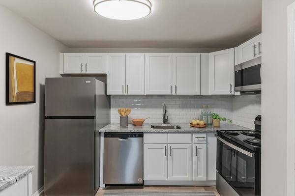 Apartment for rent at Georgetown Apartment Homes, 5 Georgetown Dr, Framingham, MA 01702