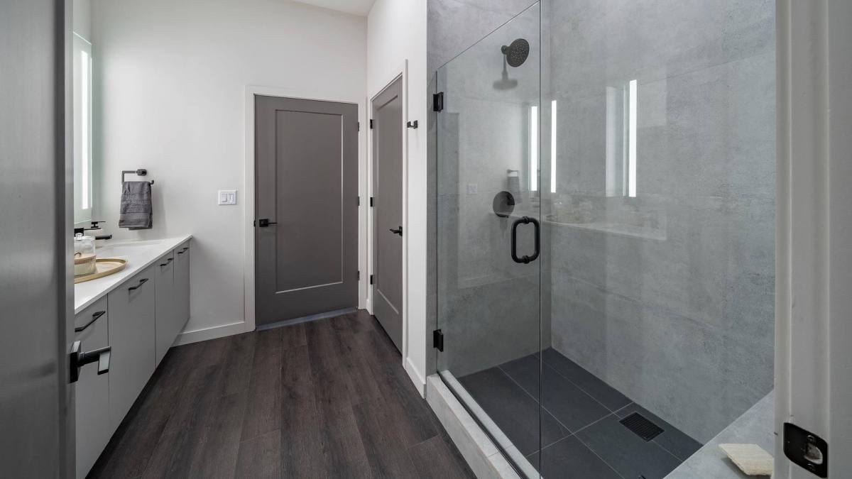 Apartment for rent at 6970 SW 40th St, Miami, FL 33155