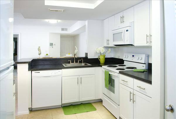 Apartment for rent at 12000 W Sample Rd, Coral Springs, FL 33065