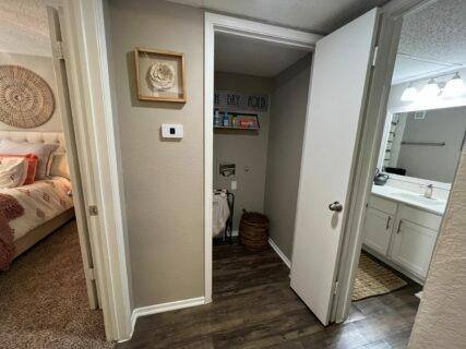 Apartment for rent at 5901 Valleycreek Lane, Arlington, TX 76017