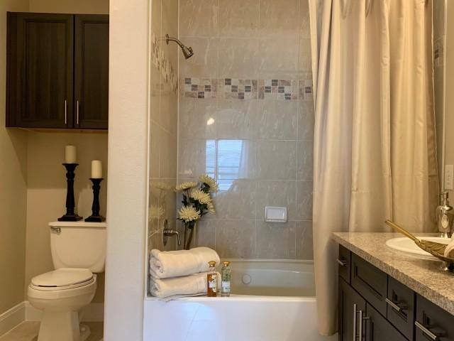 Apartment for rent at Montierra, 2345 Sage Rd, Houston, TX 77056