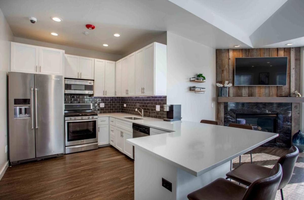 Apartment for rent at Orchard Village Apartment Homes, 1240 W Indian Trail, Aurora, IL 60506