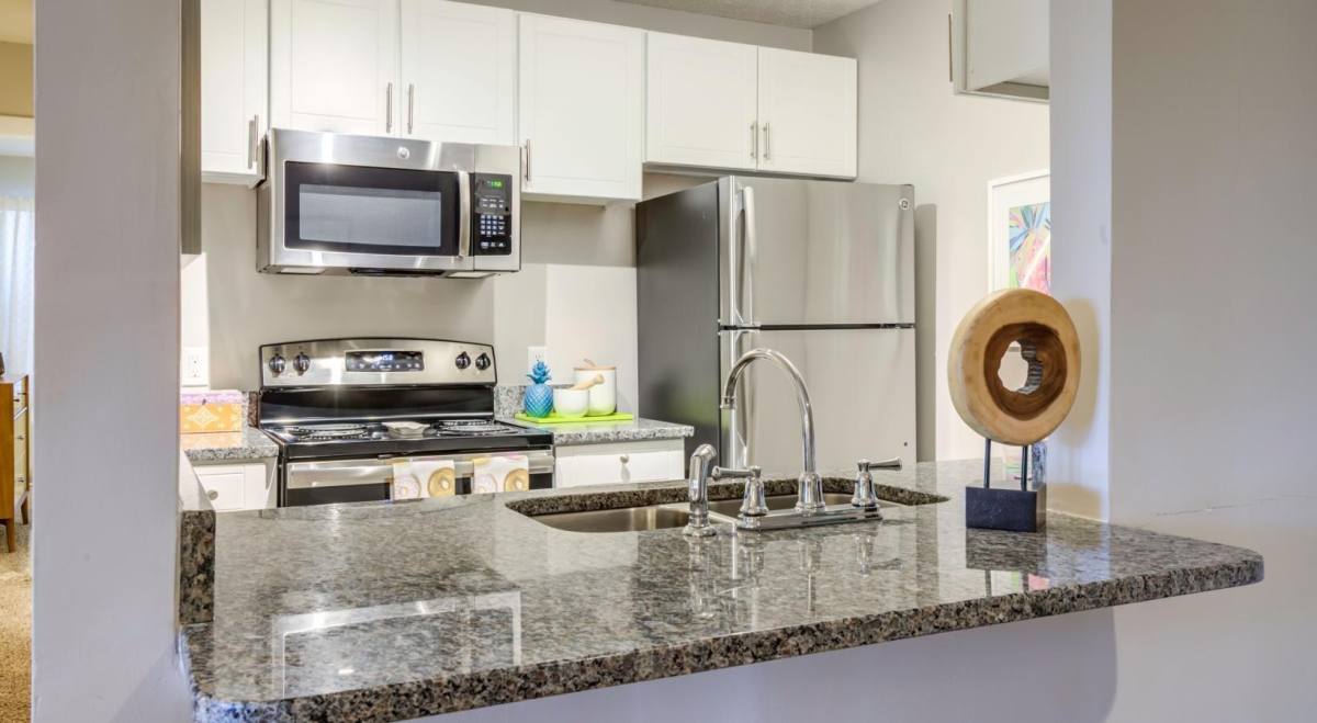 Apartment for rent at The Watch on Shem Creek, 997 Johnnie Dodds Blvd, Mount Pleasant, SC 29464