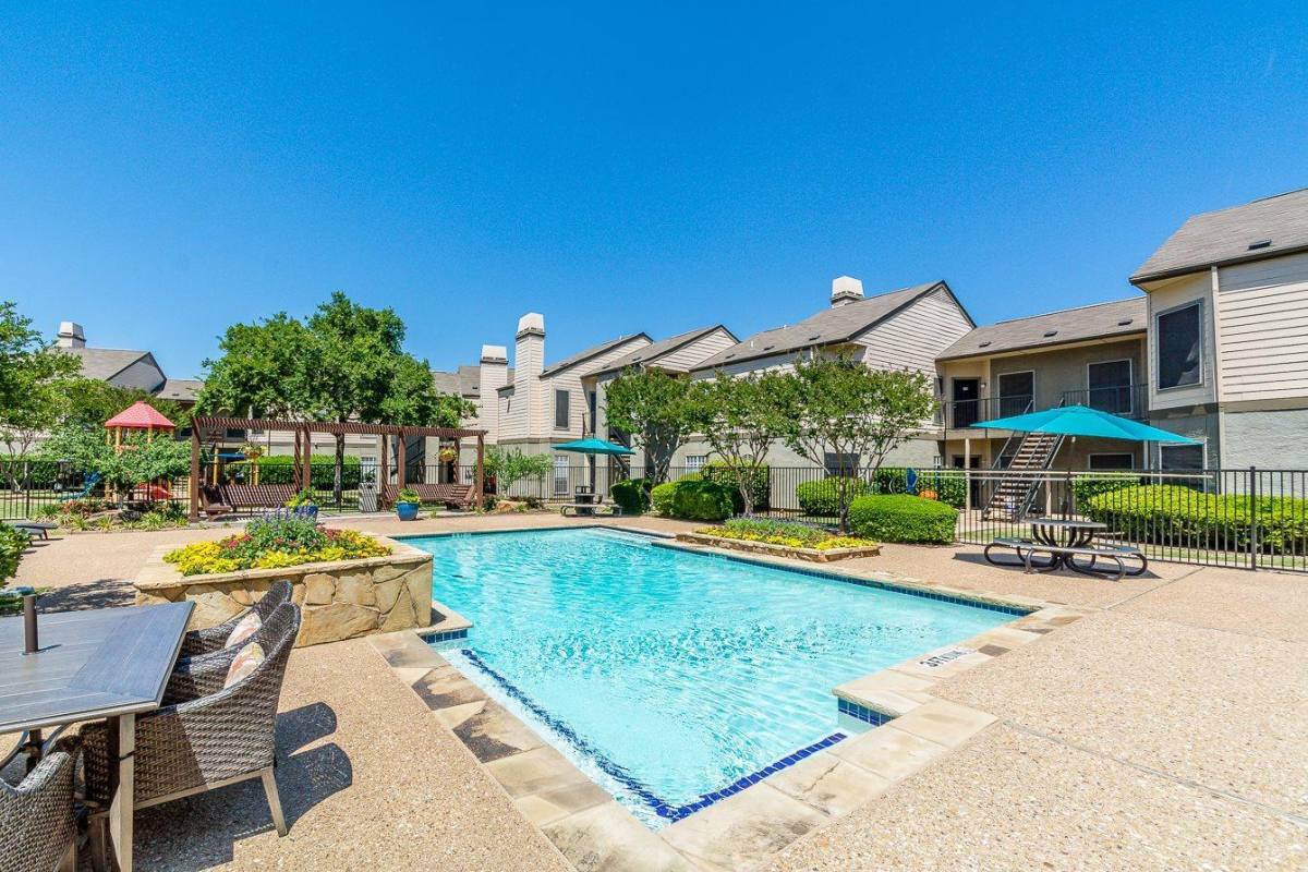 Apartment for rent at 2301 L Don Dodson Dr, Bedford, TX 76021