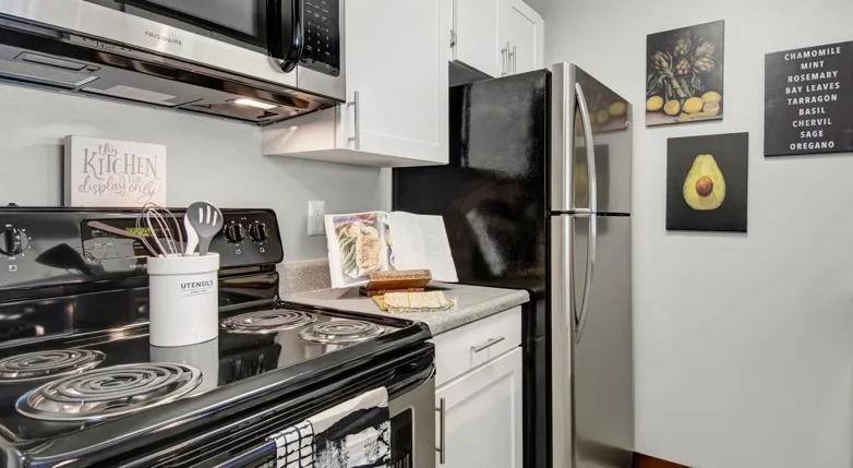 Apartment for rent at 3280 SW 170th Ave, Beaverton, OR 97003