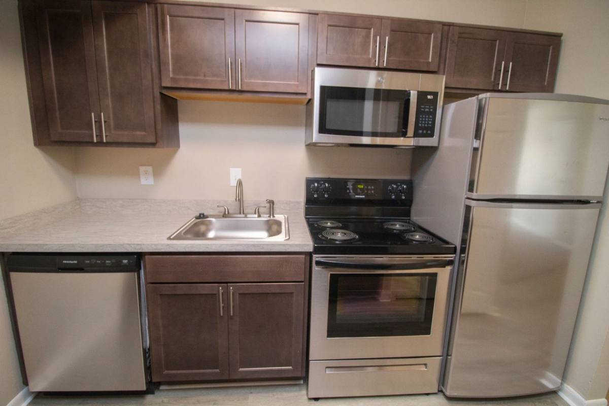 Apartment for rent at 3325 Watkins Lake Rd, Waterford, MI 48328