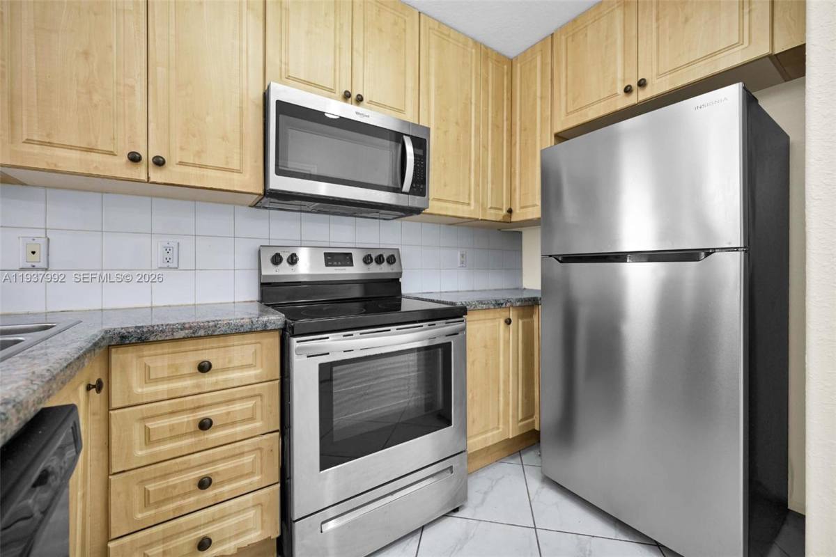 Townhouse for rent at 1731 NW 94th Ave, Coral Springs, FL 33071