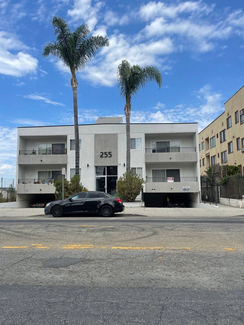 Apartment for rent at 255 N Union Ave, Los Angeles, CA 90026