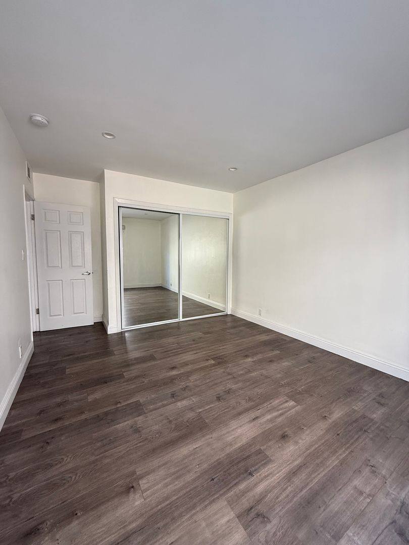 Apartment for rent at 255 N Union Ave, Los Angeles, CA 90026