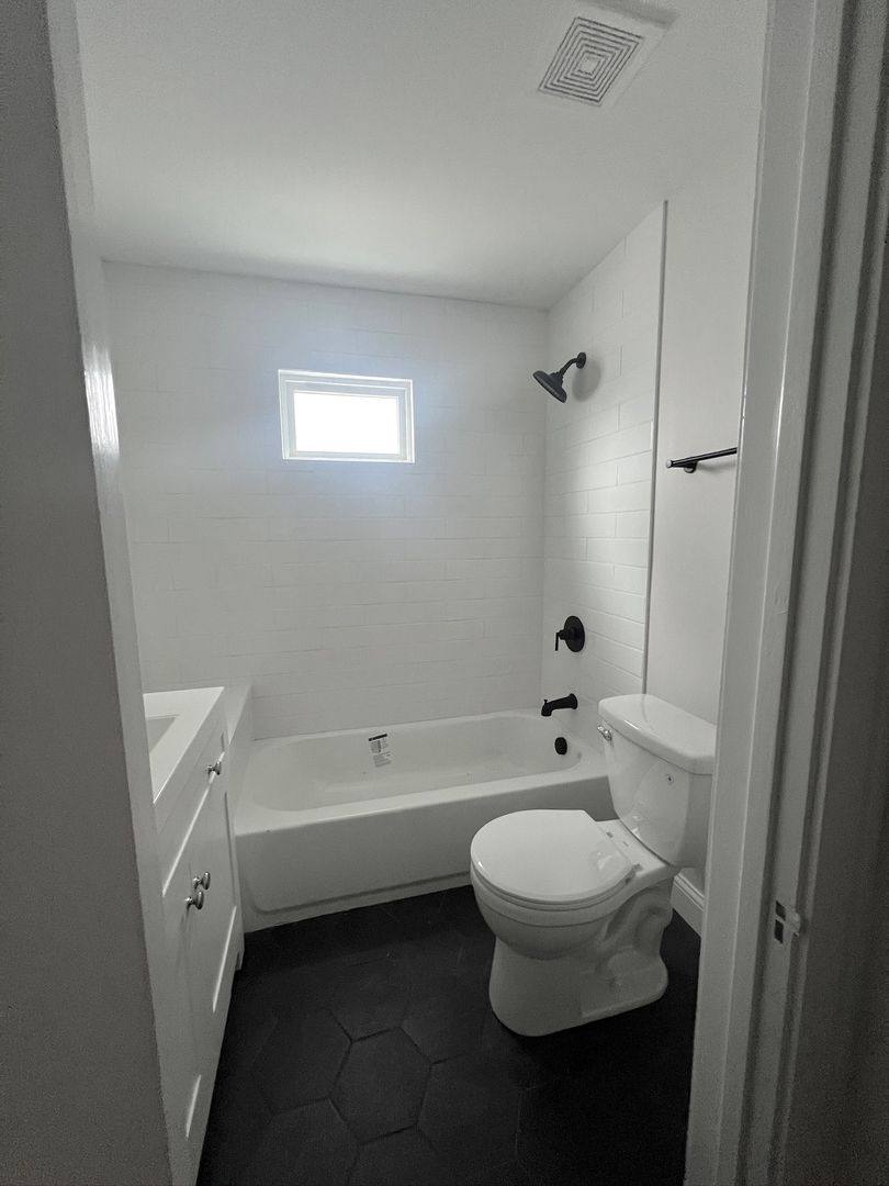Apartment for rent at 2068 Waterbury Rd, Lakewood, OH 44107