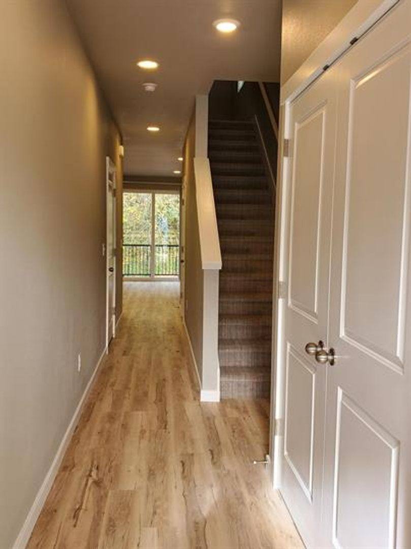 Townhouse for rent at 322 Bates St SW #B, Olympia, WA 98512