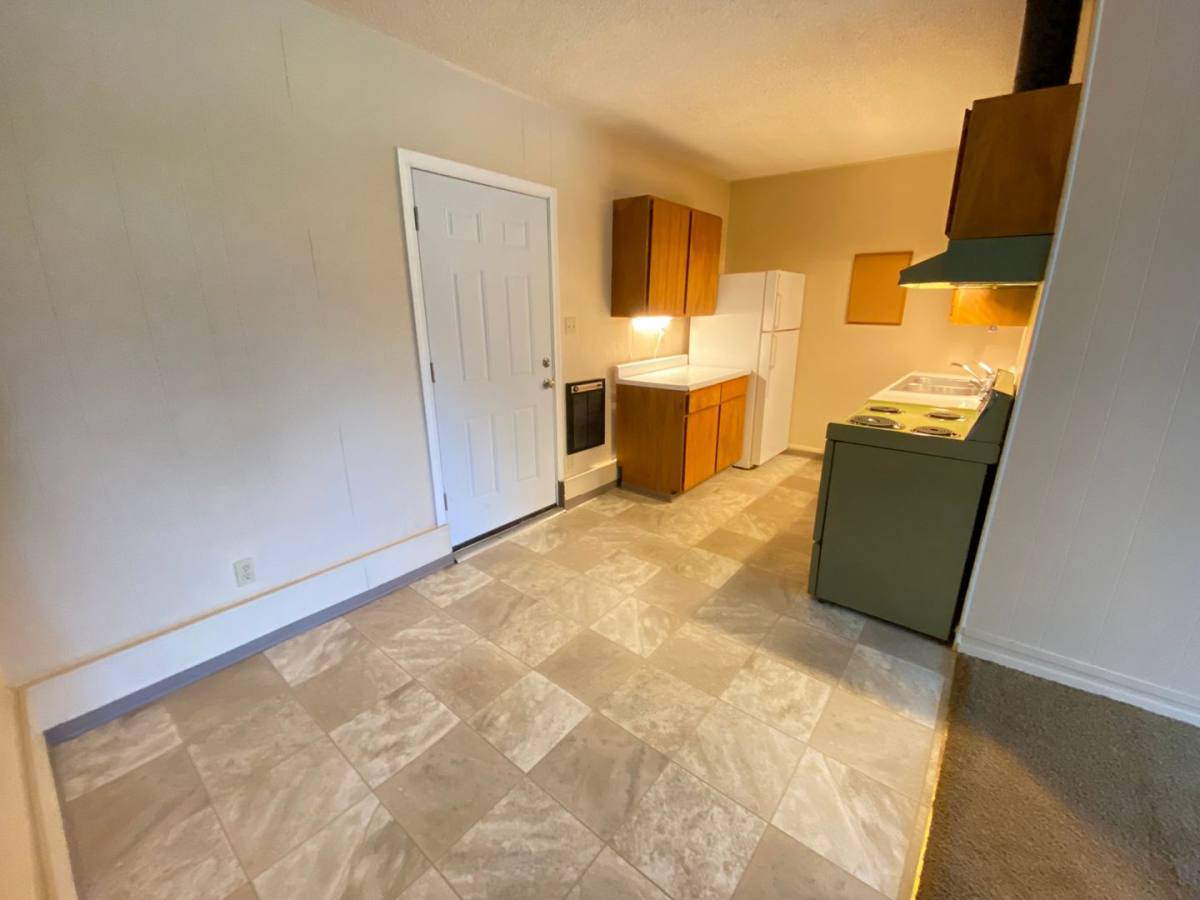 Apartment for rent at 111 W 12th Ave, Ellensburg, WA 98926