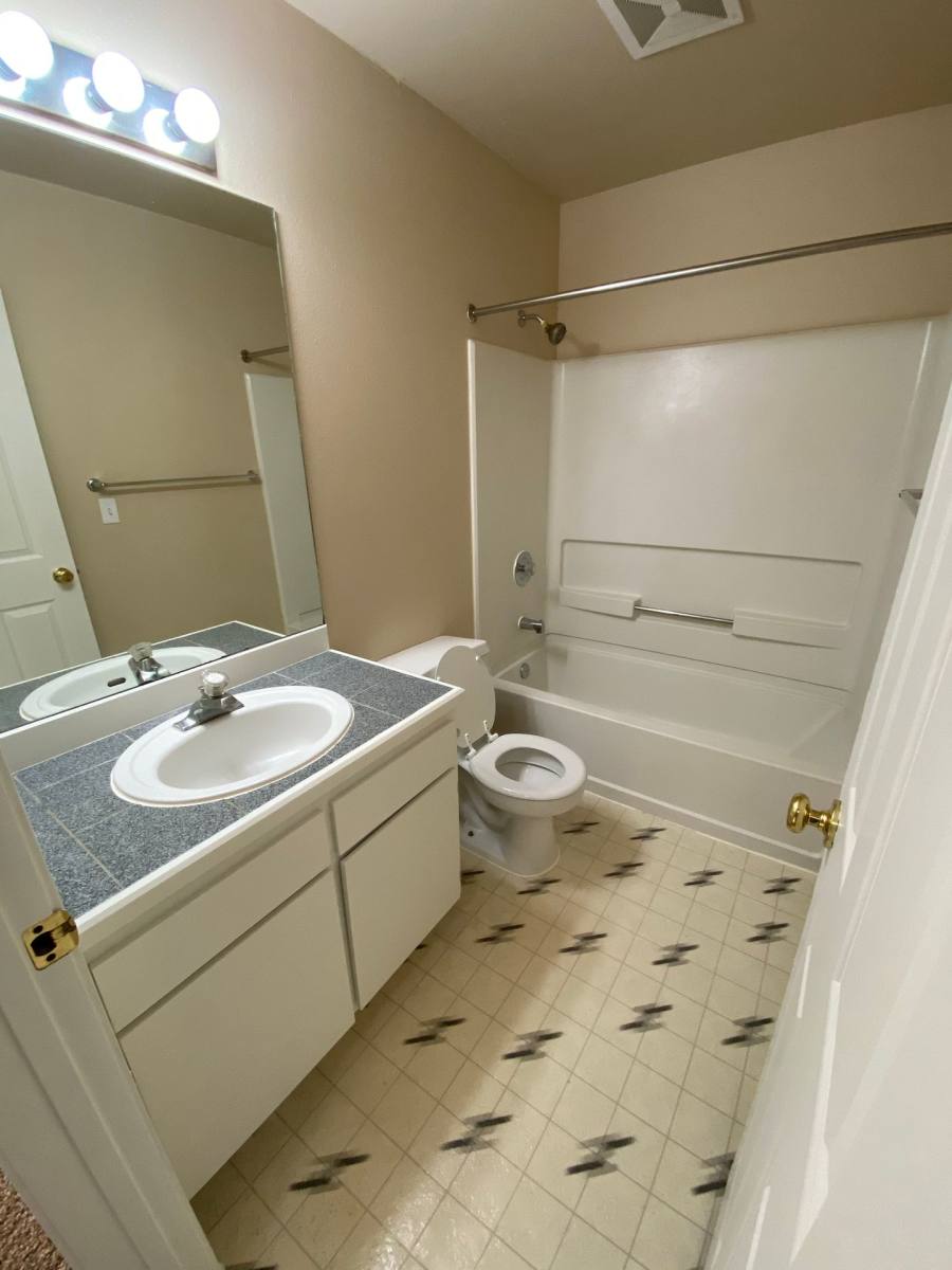 Apartment for rent at 707 E 18th Ave, Ellensburg, WA 98926