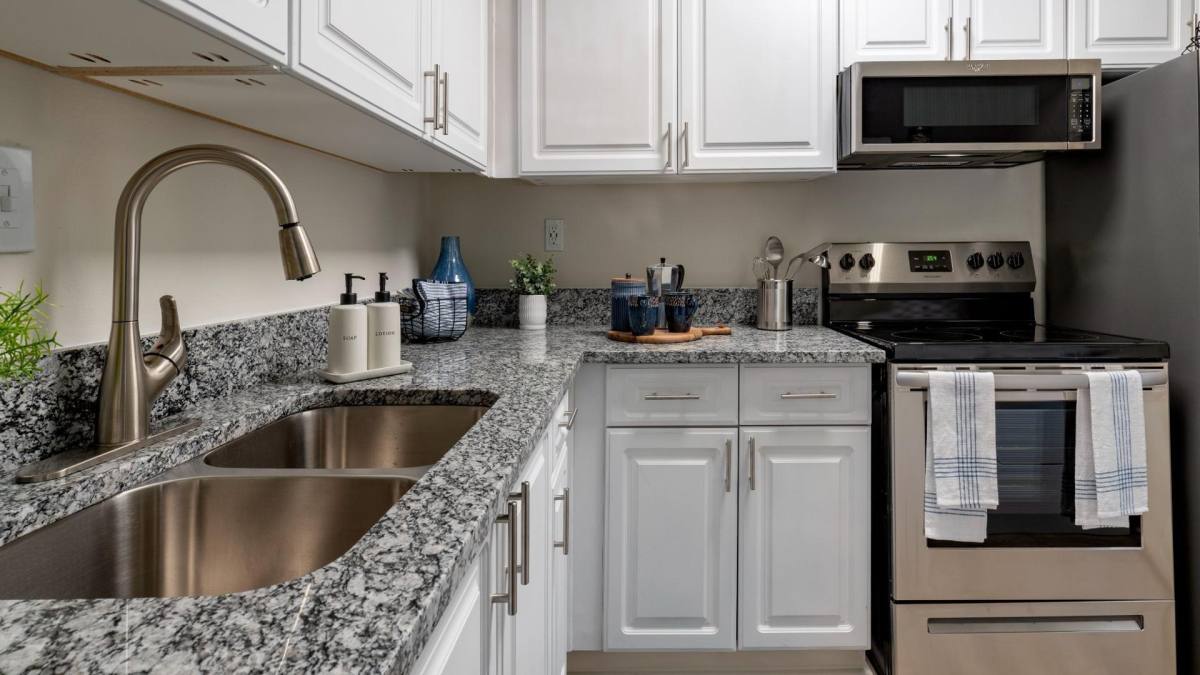Apartment for rent at Sterling Oaks Apartment Homes, 3200 Oakwood Village Lane, Atlanta, GA 30341