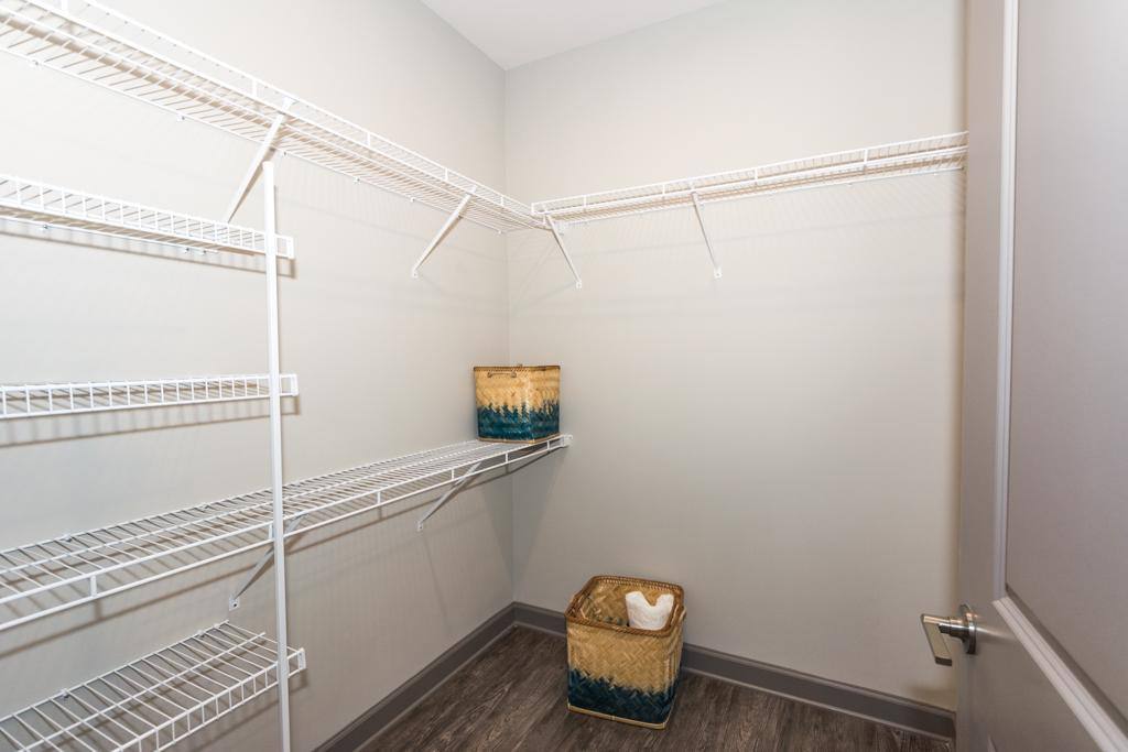 Apartment for rent at Imt Sandy Springs Apartment Homes, 6558 Roswell Rd NE, Atlanta, GA 30328